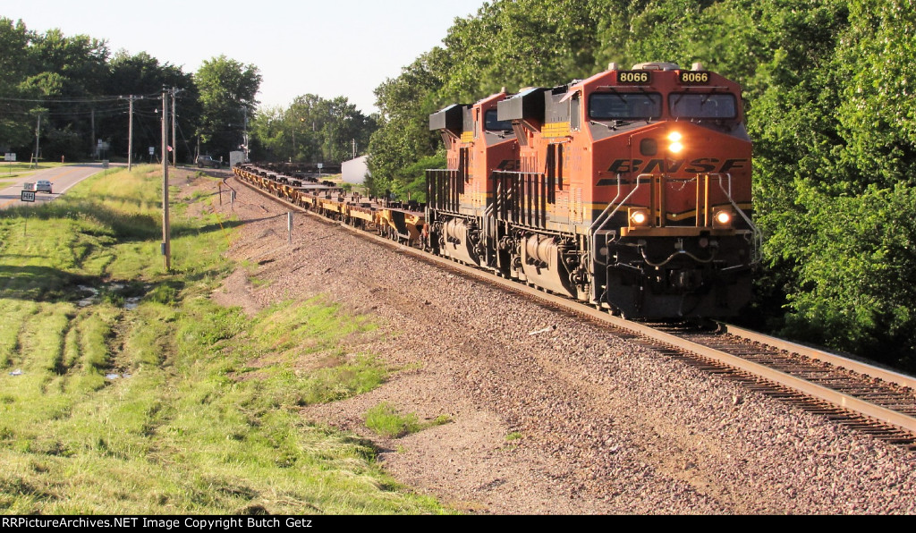 BNSF 8066